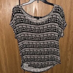 Forever 21 patterned top